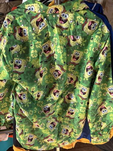 NWT Oppo Suits SpongeBob Squarepants Tiki Shirt Size XL Button Up Hawaiian Look - Picture 3 of 4