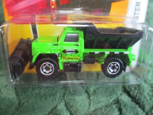 Matchbox  Highway Maintenance Series Plow Master 6000