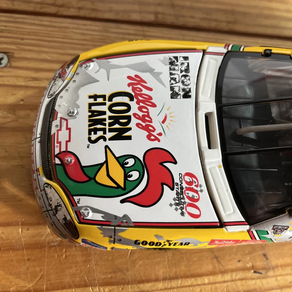 Terry Labonte #5 Kellogg's Corn Flakes 1998 Monte Carlo 1:24 NASCAR Car Action Foto 3 de 4