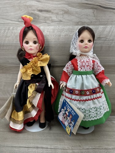 Effanbee Dolls (2) Vintage International Dolls 11" Brazil and Italy w/ Stands - 第 1/22 張圖片