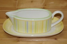 Villeroy Boch Twist Candy Yellow Gravy Boat or Sauce Bowl with Underplate, 7¾"