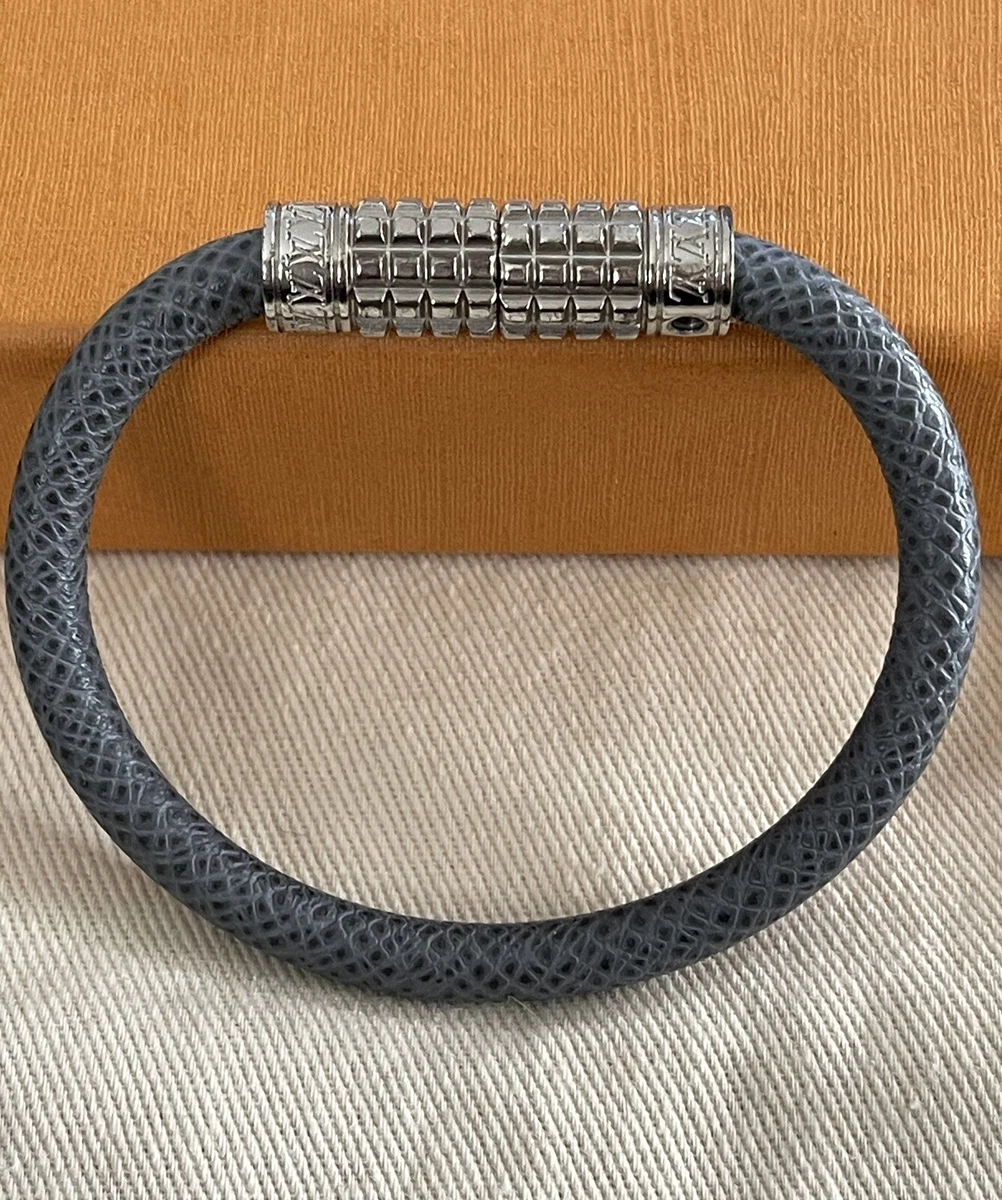 LOUIS VUITTON Damier Graphite Digit Bracelet 1030068