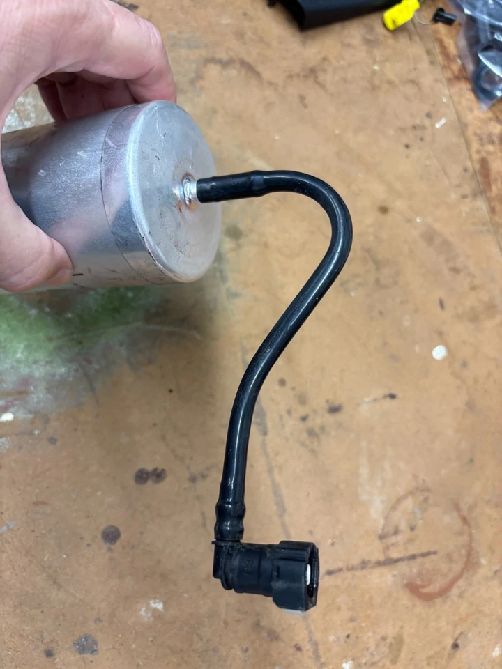 Filtro de combustible Porsche 911 Boxster 986 996 Mahle 996.110.253.01 Foto 2 de 4