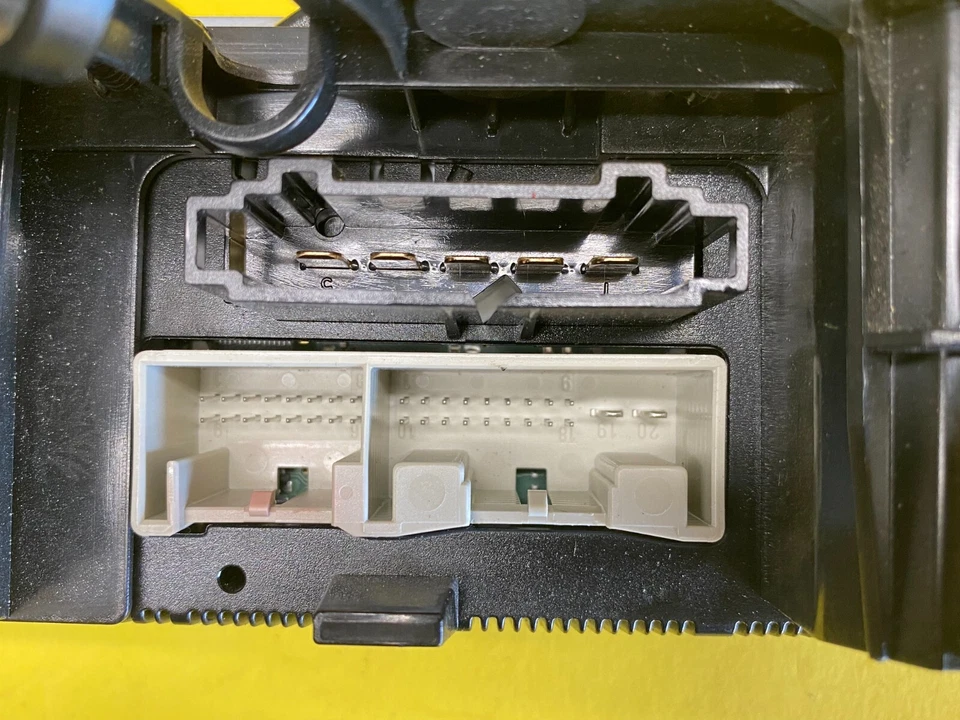 VOLKSWAGEN PASSAT 2006-2010 UNIDAD DE TEMPERATURA DE CONTROL DE CLIMA CALEFACCIÓN OEM Foto 4 de 4