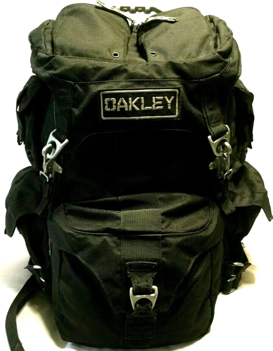 Oakley mechanism cheap backpack