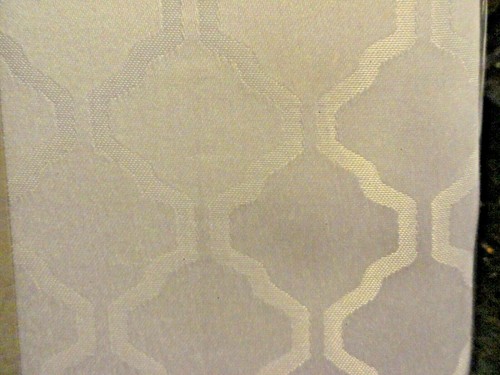 new Tablecloth 70" ROUND SOLID white Geo design Neutral look embossed Harriet - Picture 3 of 3