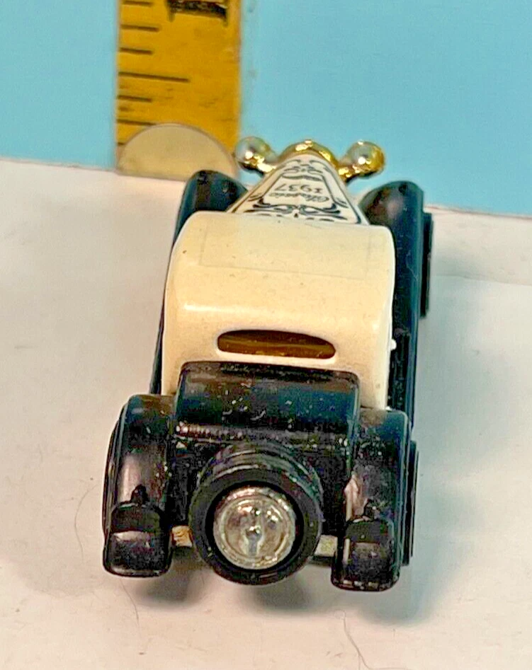 1980 Mattel Hot Wheels Classic 1937 Roadster Malaysia - Image 4 of 4