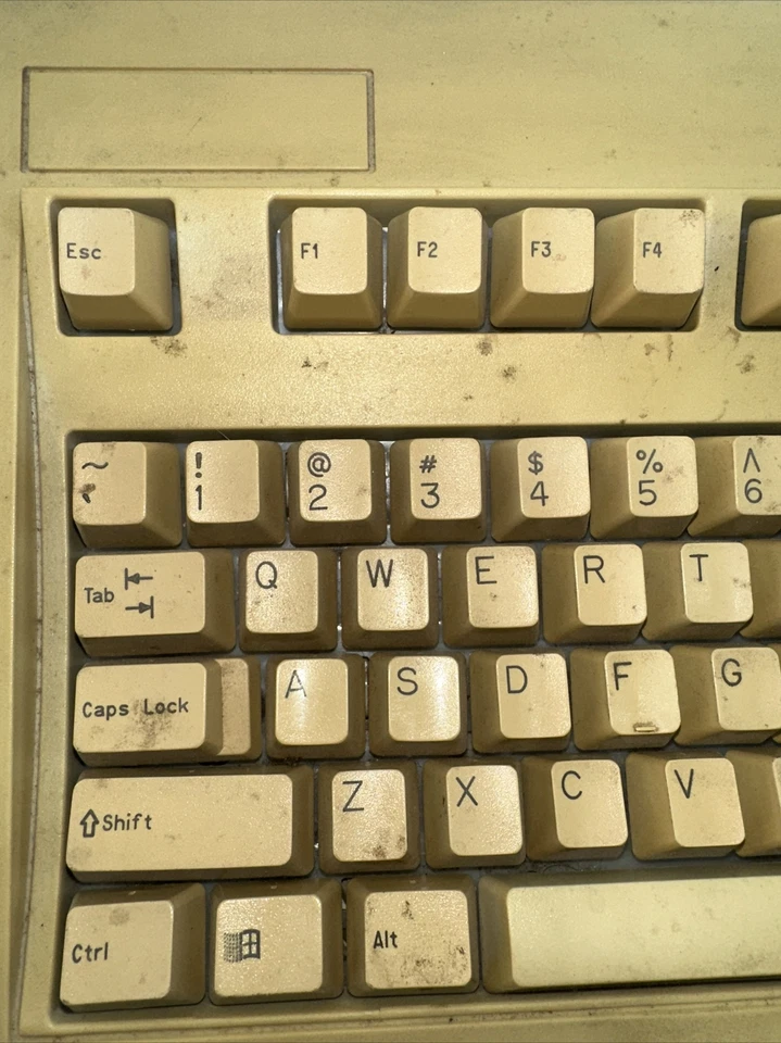 Vintage Key Tronic Mechanical Clicky Keyboard - E03601QUS201-C  UNTESTED - Image 2 of 4