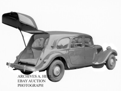 洋書 CITROEN TRACTION AVANT s-l400.jpg