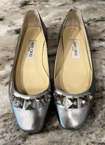 JIMMY CHOO - Flats take centre stage for Feet Up Friday, and why not when  they look like this? Introducing the GILLY pointy toe flats with crystal  buckle detail - perfect for