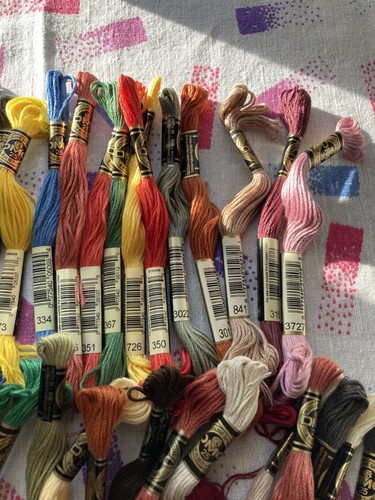 Lot of 60 Assorted Color DMC Floss Plus Bonus - Picture 4 of 11