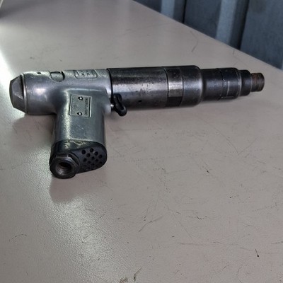 Ingersoll Rand 4RAMCI 1200 Air Hammer Durable Metal Construction Silver Black.