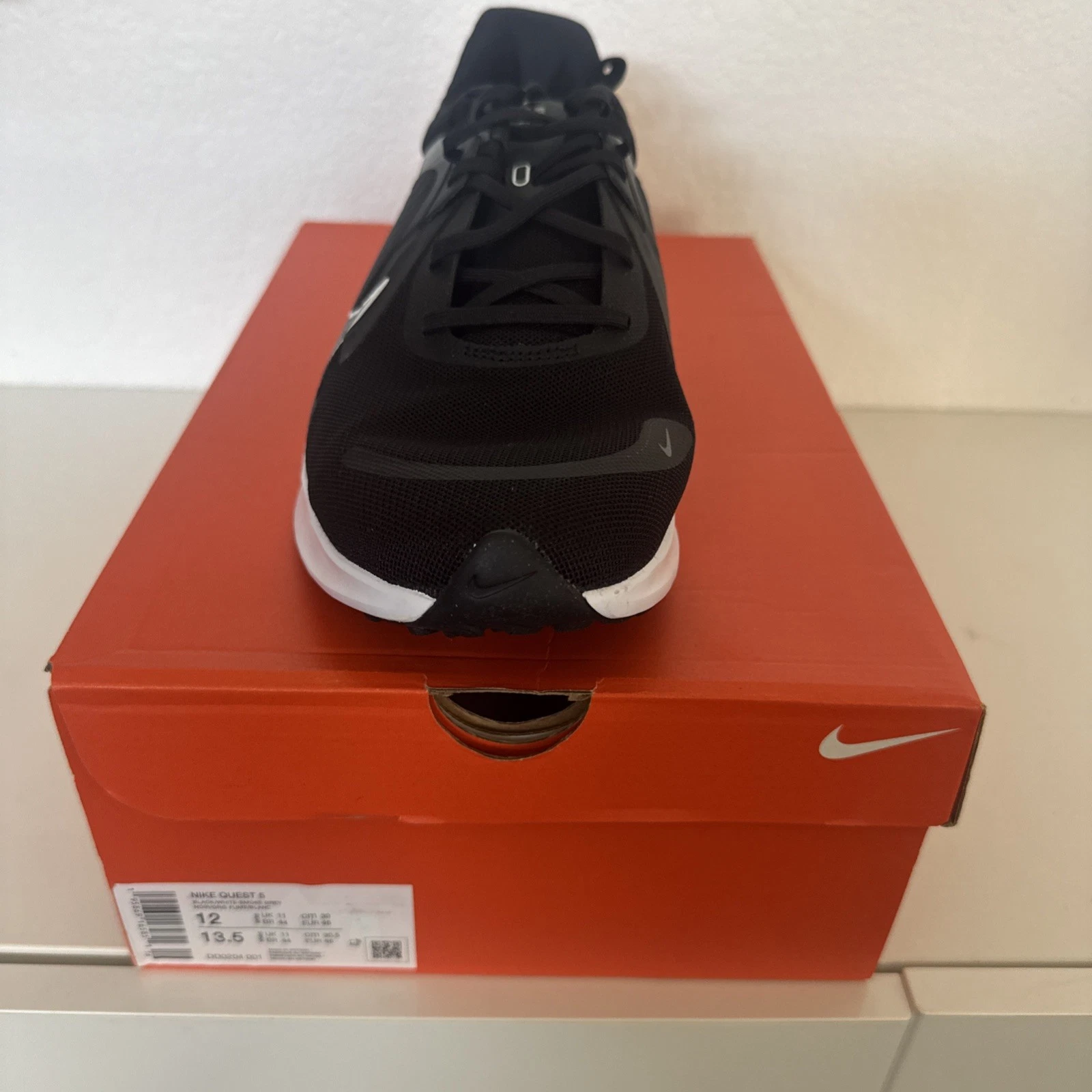 Nike Quest 5 Men's Running Sneakers Size 12 US