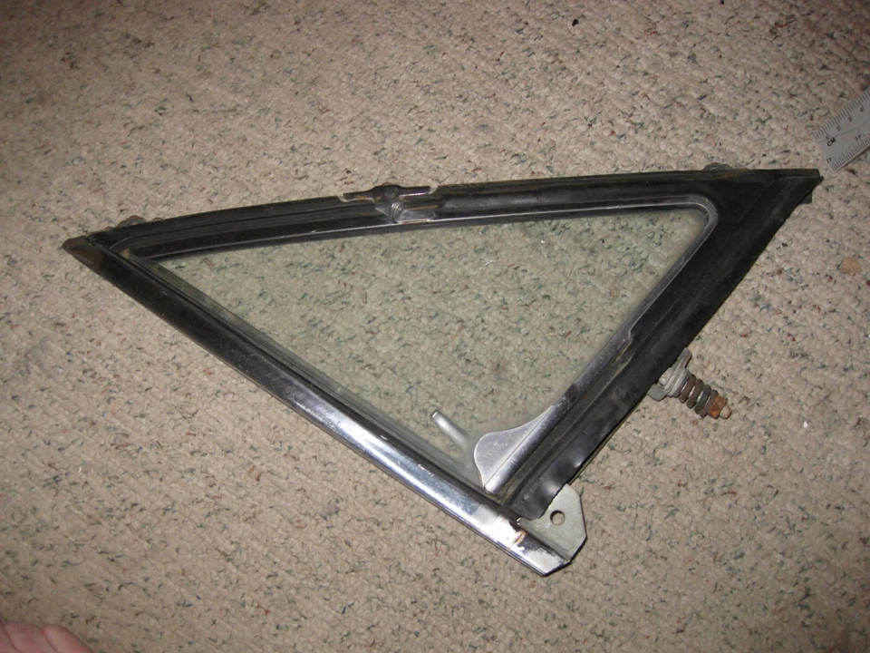 Ford Fairlane 1966 ala derecha ventilación ventana conjunto vidrio tinte OEM Mercury Comet Foto 4 de 4