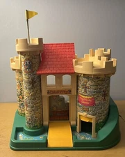 Vtg Fisher Price Little People Family Yellow Flag Play Castle 993 CASTLE ONLY