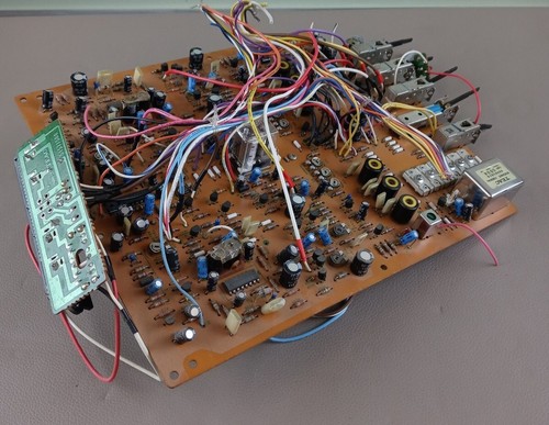 TEAC A-550 RX MAIN BOARD SWITCHES CONTROLS - Picture 3 of 4