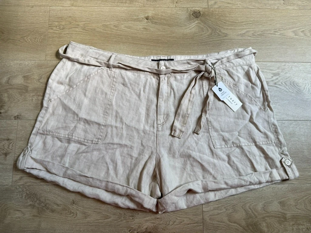 NWT Womens Sanctuary standard surplus 100% linen khaki shorts belt size 20W