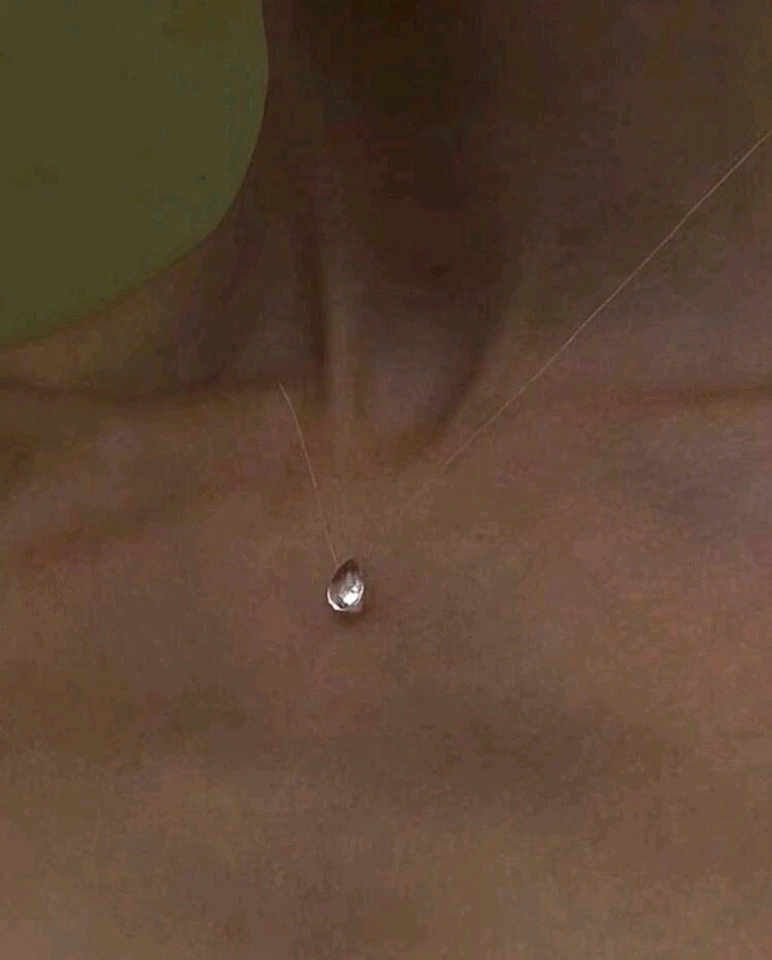 Collana GOCCIA D'ACQUA TRASPARENTE e ACCIAIO INOSSIDABILE PLACCATO ARGENTO - Immagine 4 di 4