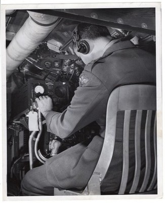 1945 Navy Countermeasures Against Enemy Radar on Patrol Bomber 8x10 News Photo