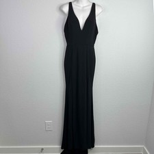 Ieena For MacDuggal Dress 8 Black Minimalist Plunge Evening Luxury Glam Formal