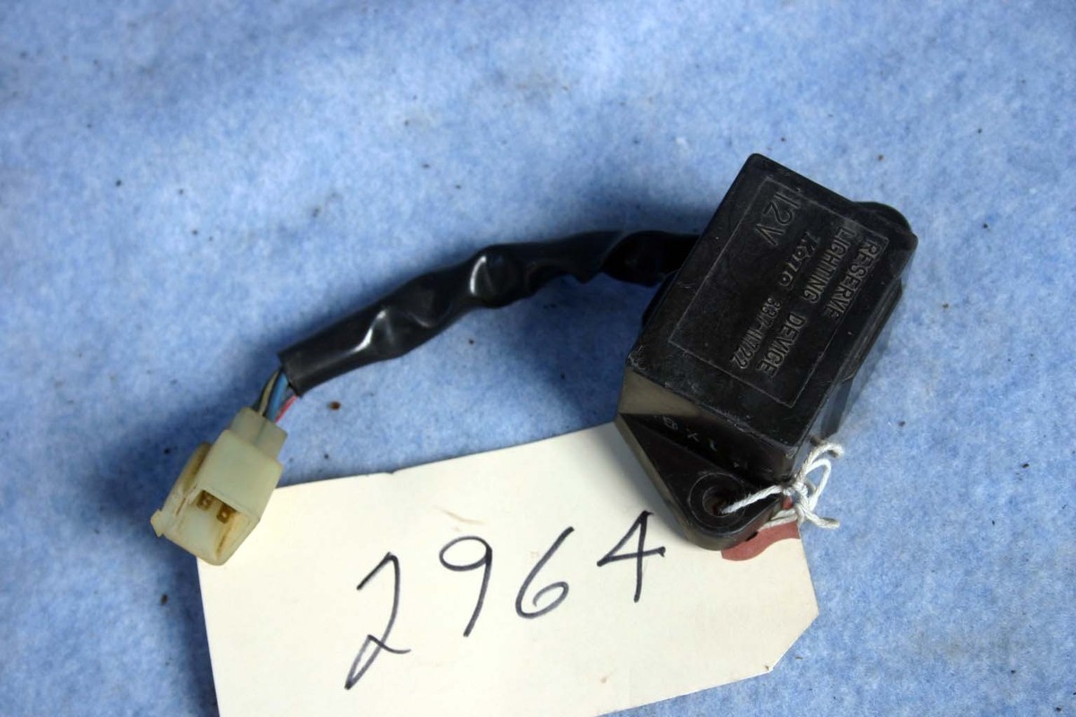 クリス Kawasaki Ninja ZX 6 600 C 1995 Reserve Lighting Device | eBay