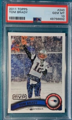 2011 Topps Football #240 Tom Brady PSA 10