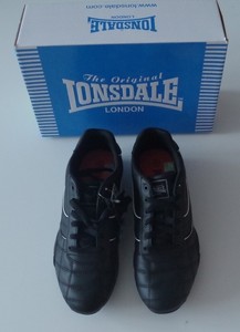lonsdale black leather trainers