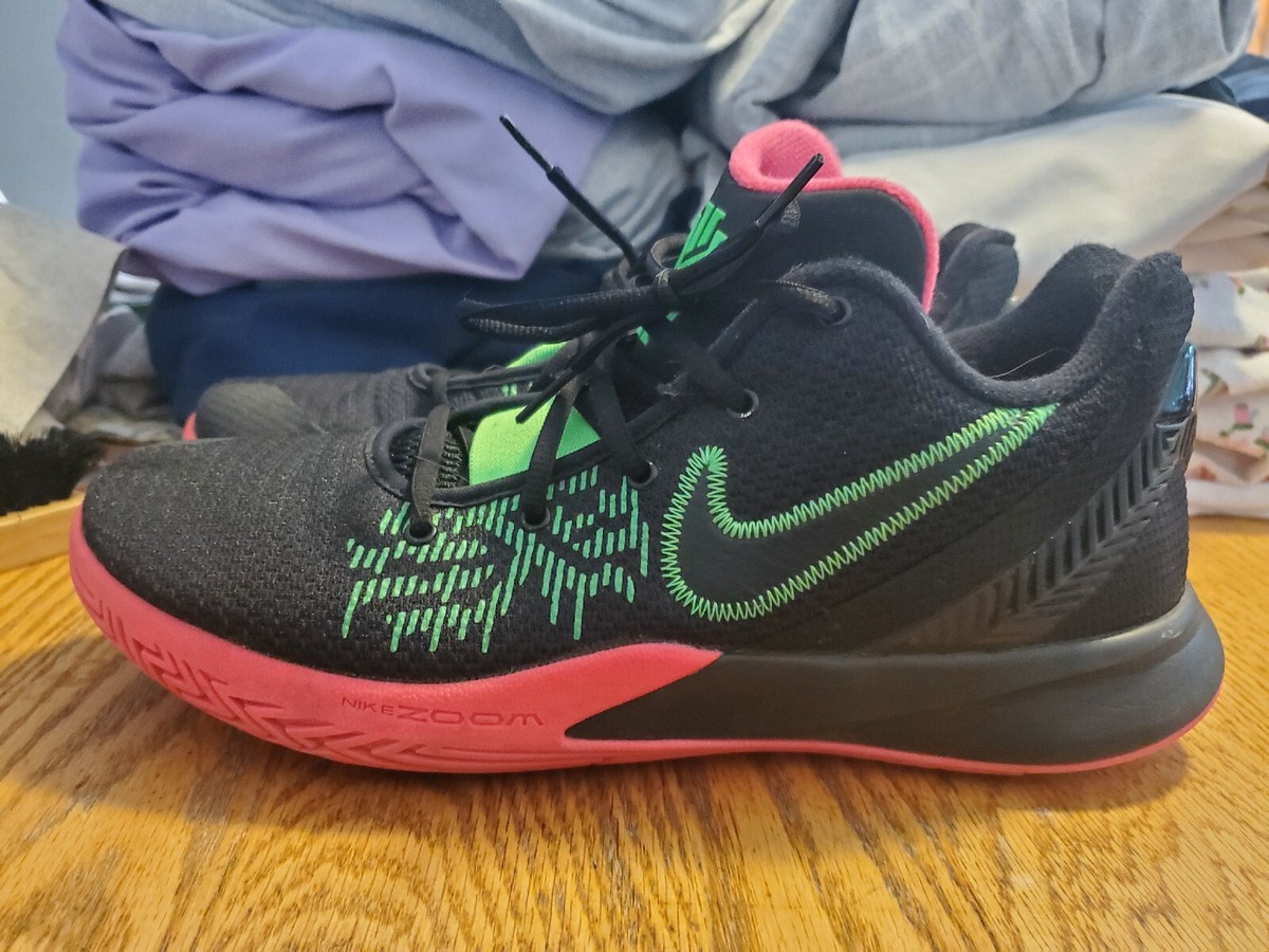 Mens Nike Kyrie Flytrap Basketball Sneakers Size 11 Black/Neon