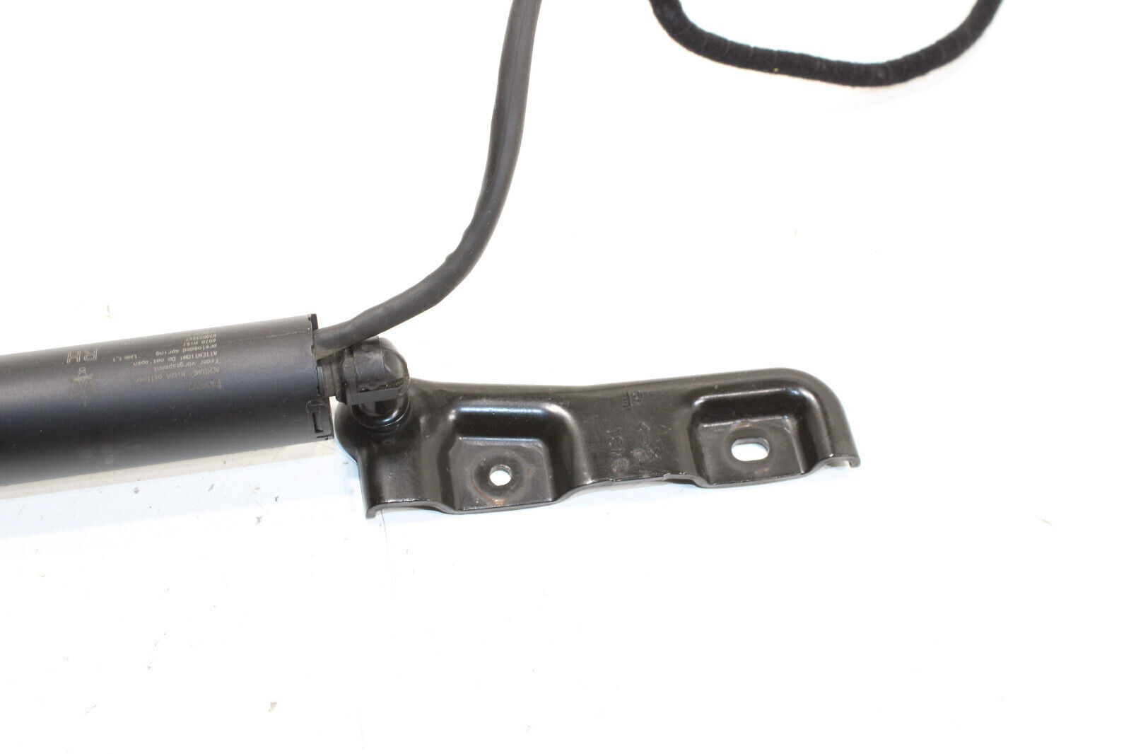 2017-2020 MASERATI LEVANTE TAILGATE LIFTGATE RIGHT POWER LIFT CYLINDER STRUT OEM