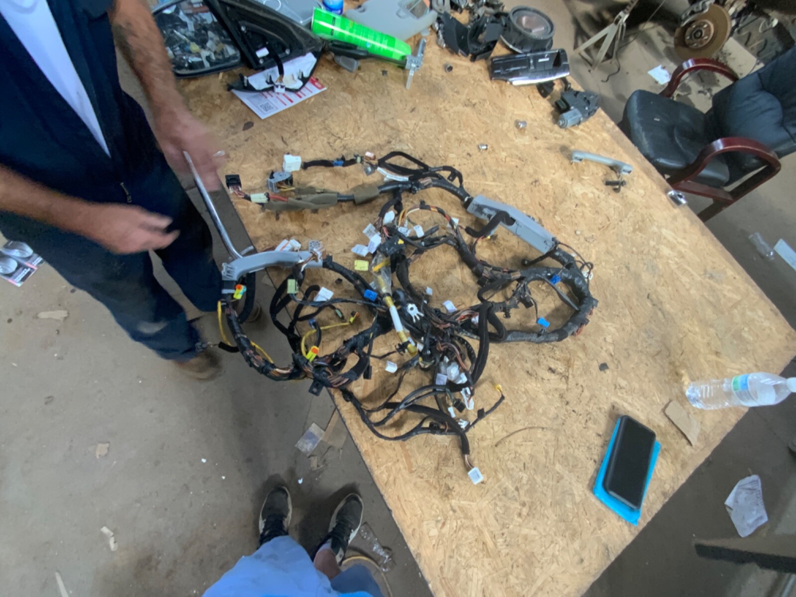 2014 KIA SORENTO  DASH WIRE HARNESS OEM  FIRE DAMAGE FOR PARTS