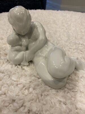 B&G Bing & Grondahl Mother and Child Porcelain Figurine Kai Nielsen Nude Nursing