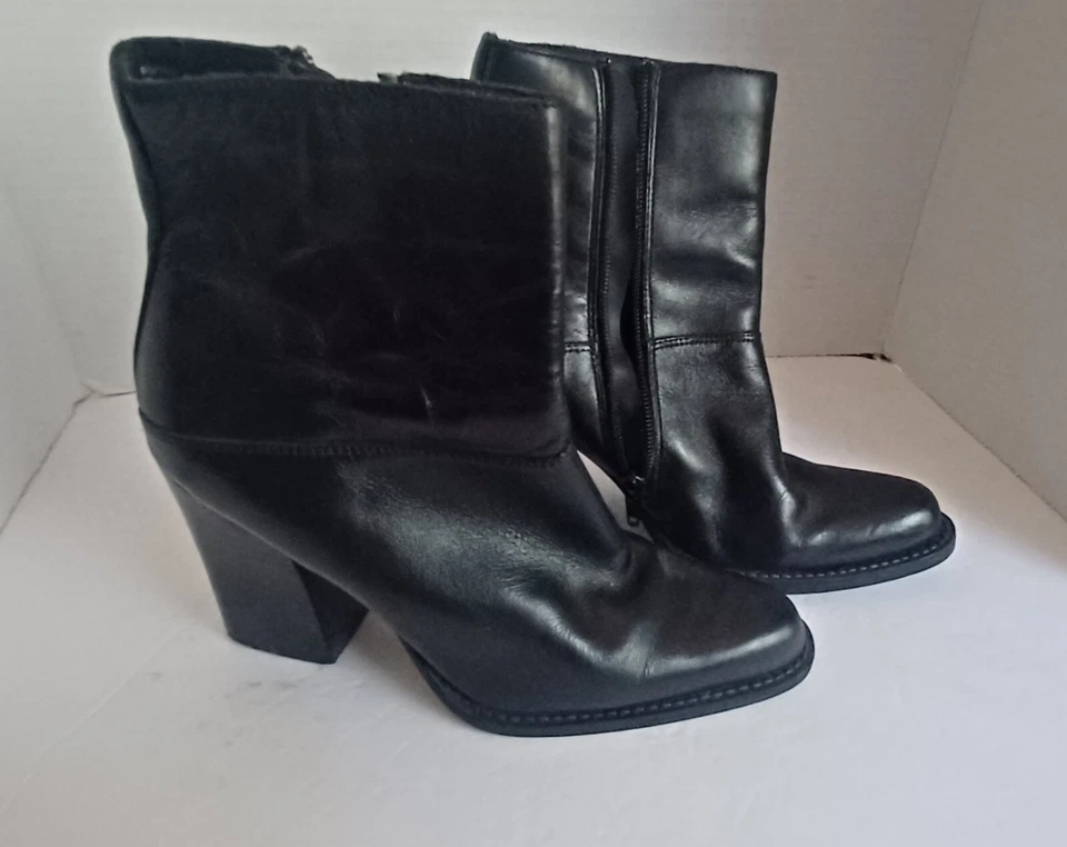 Bota de salto Nine & Co couro preto panturrilha média zíper lateral biqueira quadrada tamanho 6M - Imagem 2 de 4