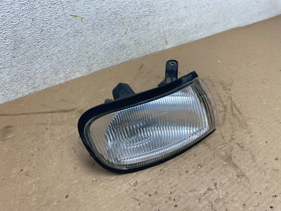 1995 1996 Nissan Maxima правосторонний угловой поворотник правосторонний оригинальный O9109 DW - Изображение 3 из 4