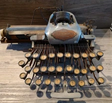 Antique Vintage Blickensderfer No 6  Portable Aluminum Typewriter 1910-1928