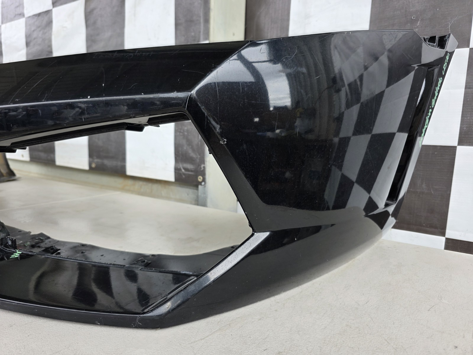 Lamborghini Gallardo LP570 Front Bumper Used Oem 400807437C