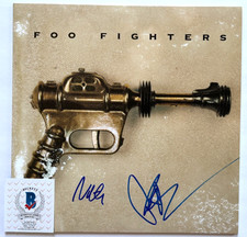 NATE MENDEL PAT SMEAR DOPPIO ALBUM FIRMATO FOO FIGHTERS DEBUTTO VINILE BAND BASE