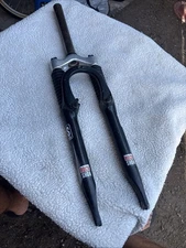 Rock Shox Jett 1 1/8  Threadless Fork 26" wheel