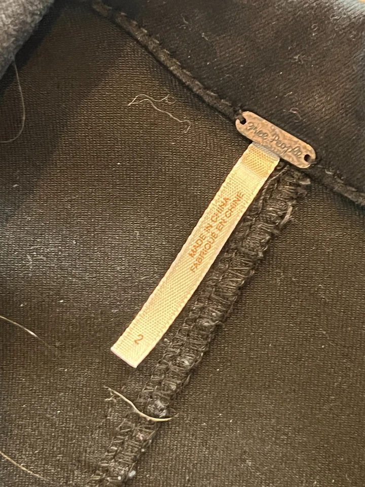 Mono vaquero Free People talla 2 una pieza manga larga mameluco negro abotonado Foto 3 de 4