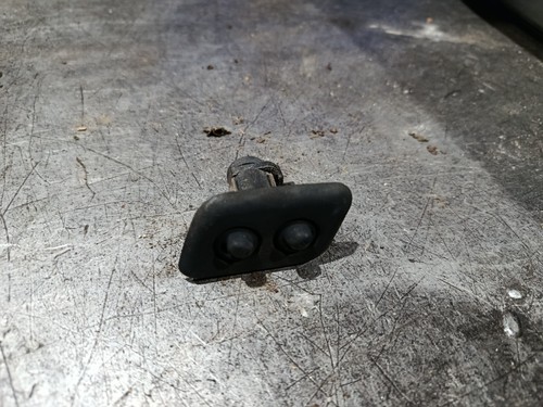 BMW E39 5er Waschdüse Spritzdüse Xenon Scheinwerferreinigung links 8360661