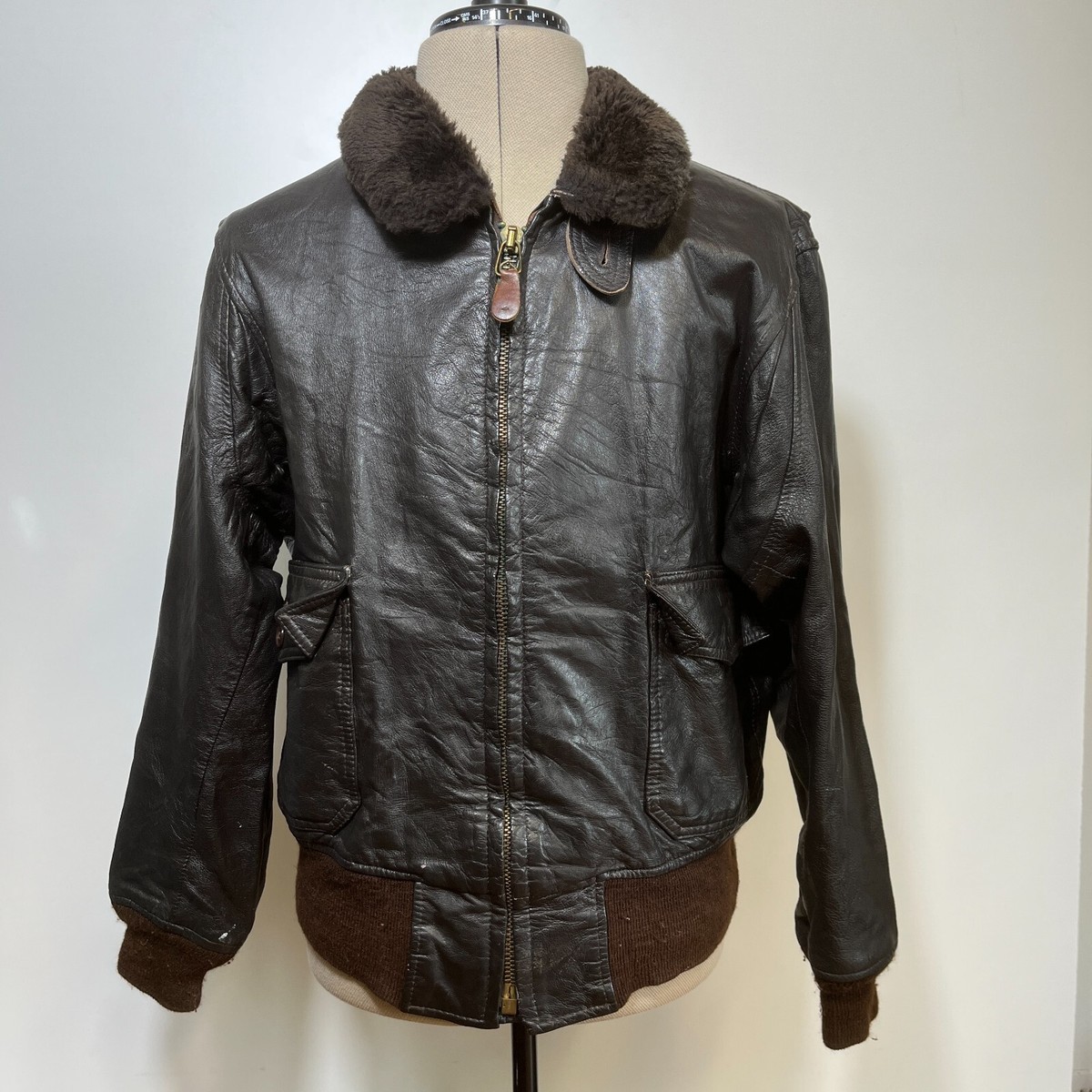 Avirex ８０’ｓＵＳＡ製 ＭＡ－１ Medium Avirex USA MA1 Bomber Jacket - L – Known Source