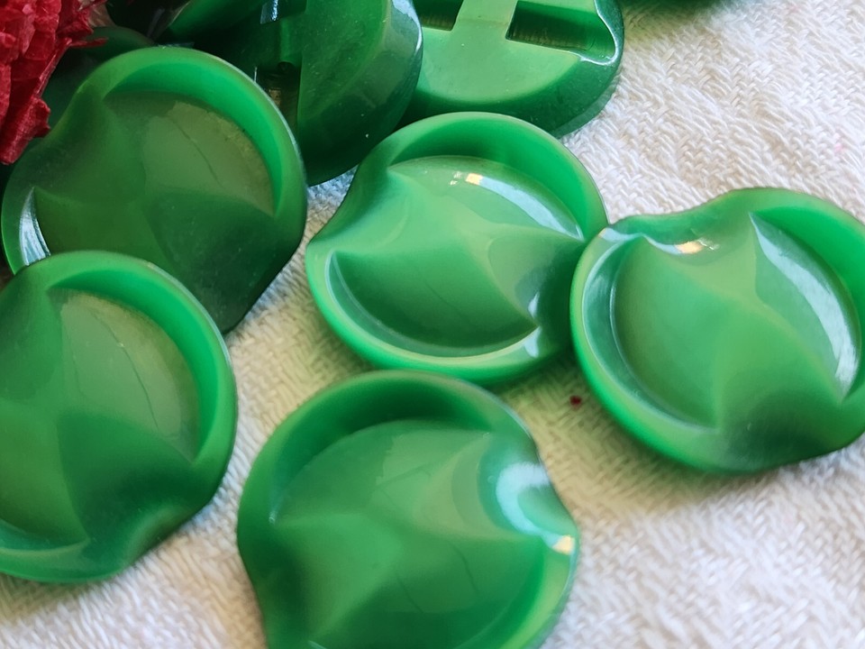 Lot De 6 Boutons Vintage Crème Travaillés – Diamètre 2,7 Cm – Réf. 1505 – France