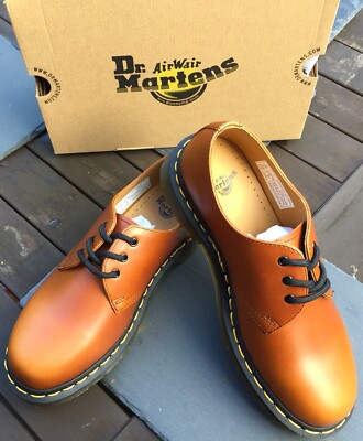 dr martens analine