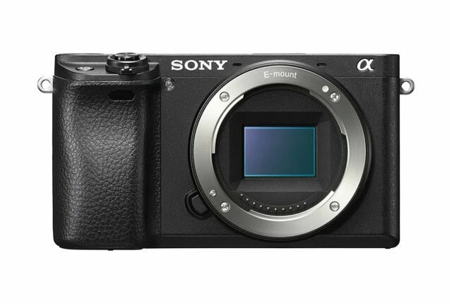 Telecamera Laterale 4 Pin Nero SC-819 Per Sistemi Di Visione - Risoluzione D1/720P/1080P