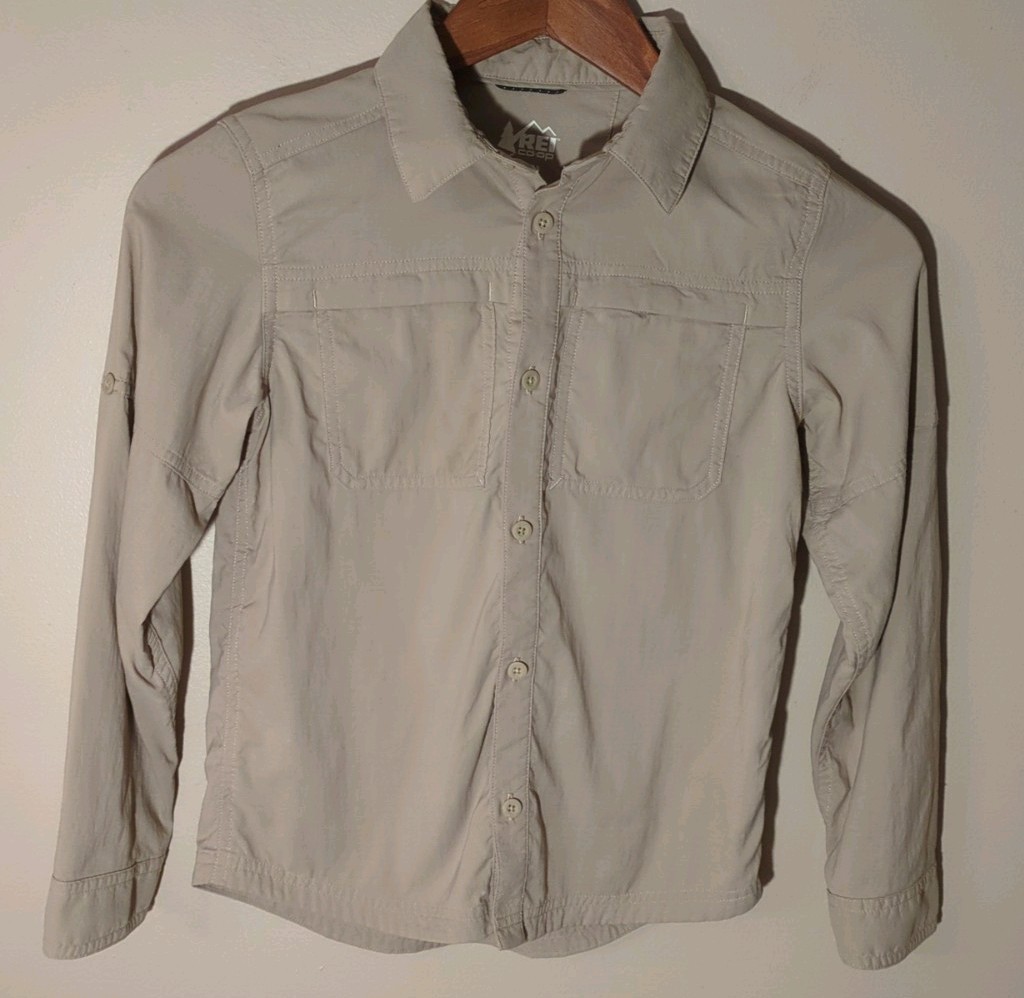 REI Co-Op Boys Vented Button Up Long Sleeve Shirt S (8) Khaki Boy Scouts Hiking