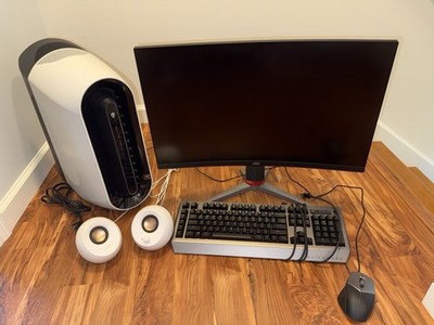 Alienware Aurora R10 Gaming Desktop RTX 2060 Intel I7 10700F 32GB RAM 1TB HDD