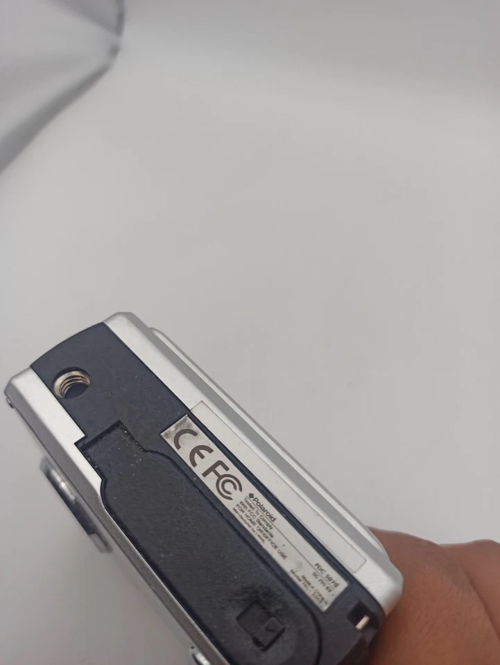 Polaroid PDC5070 5.1MP Rare Digital Camera (Stuck Button) - Image 4 of 4