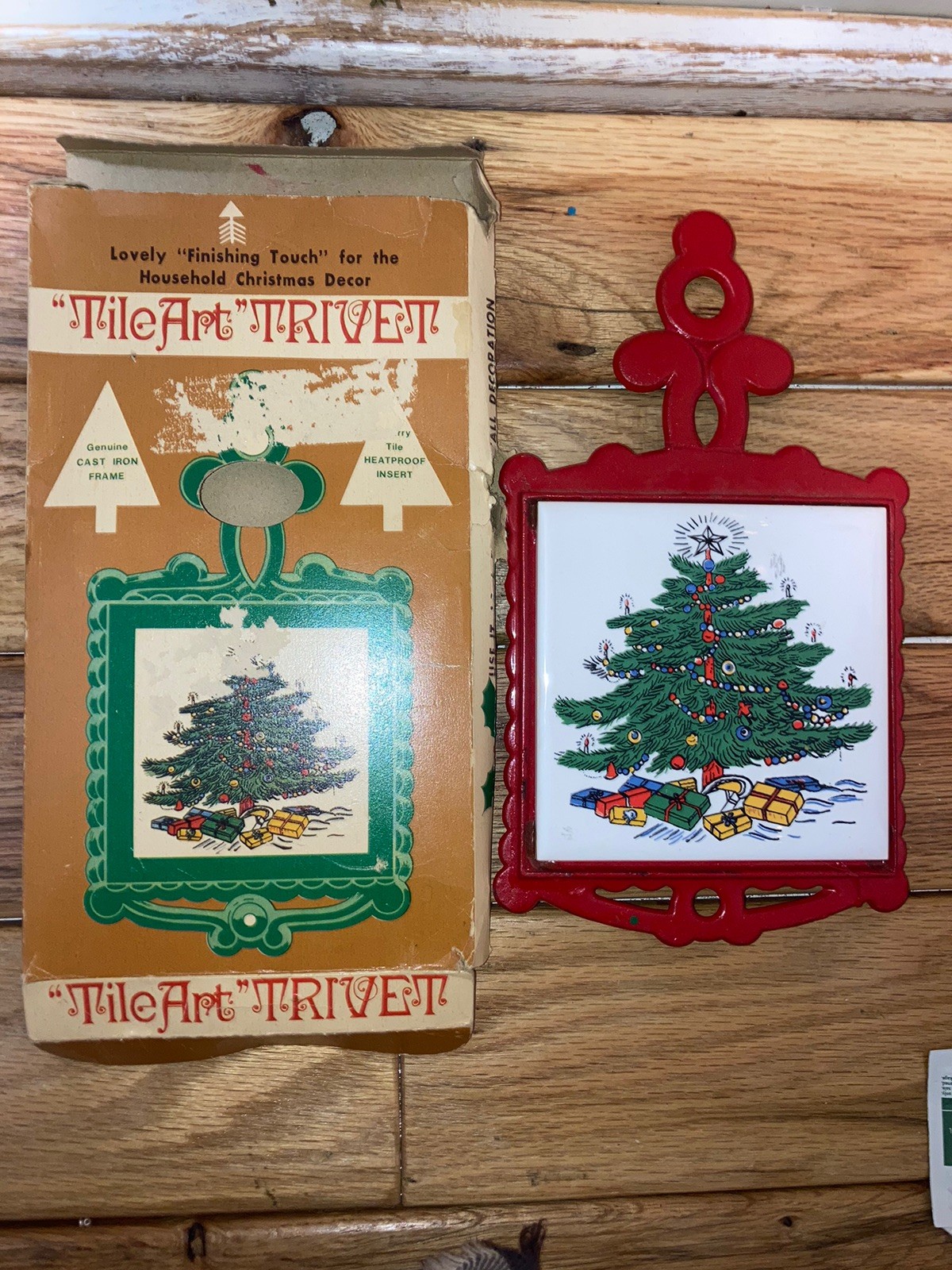 VTG TileArt Cast Iron Christmas Tree Trivet NEW Original Box 10”