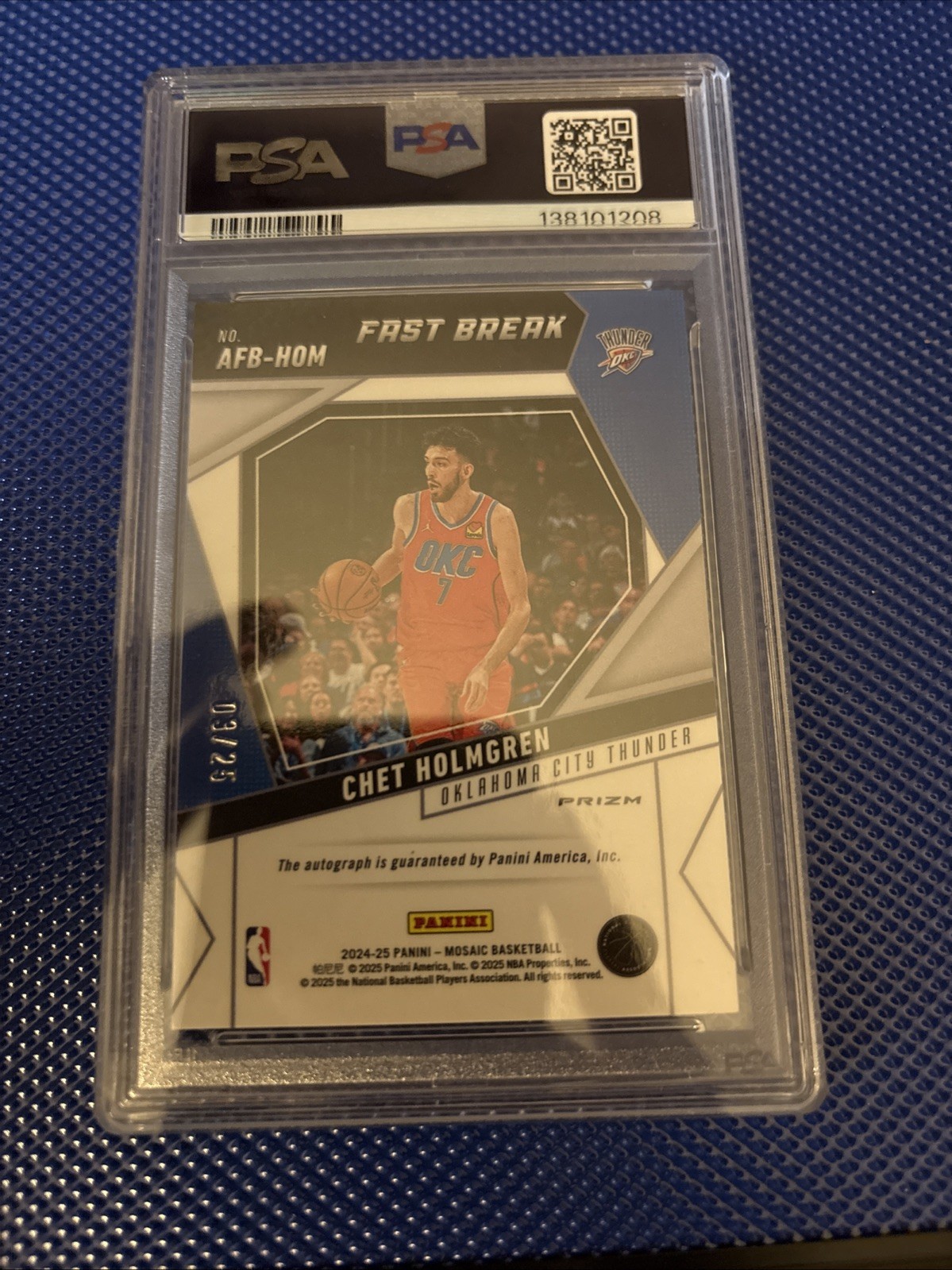 2024 Mosaic Chet Holmgren Fast Break Auto Blue /25 PSA 10 view 2