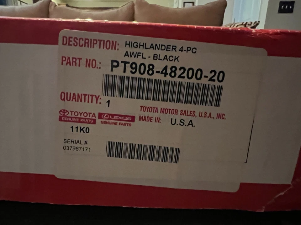 Alfombrillas originales Toyota Highlander (PT908-48200-20) (NUEVAS EN CAJA) Foto 4 de 4