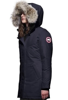 CANADA GOOSE Women s  Victoria  Coyote Fur Trim Down Parka Navy 2XS / XXS $1500+